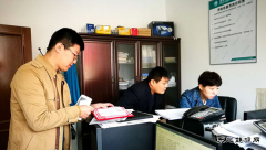 兴凯湖电业局：省电力公司客服部到青山供电对行业服务明星进行测
