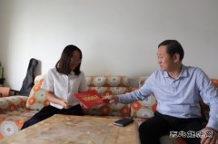 河南C7娱乐义煤公司千秋煤矿“金秋助学”情满矿区