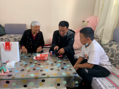 阿勒泰执法支队富蕴执法大队： 圆梦“微心愿”有事“我帮你”